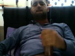 HORNY TURK CAM PHONE JACKOFF