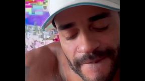 SENTANDO NA ROLA DE 23CM AT&Eacute_ GOZAR.