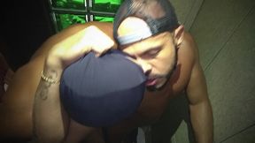 petrick garcia fodendo gostoso no banheiro com um desconhecido