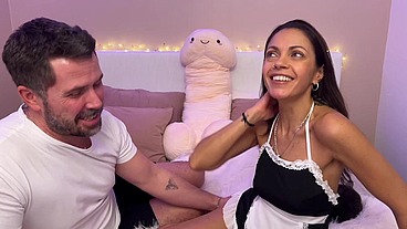 Milf tells us more about her love of her toys and shows some of her favorite ones