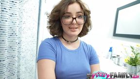 Nerdy Teen Stepsister Is Wet for Cheating Stepbro - Leanna Lovings -