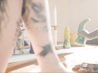 sexy Tattoo Lesbo Anal Screw + i SQUIRT on a Pornstar - Eden Ivy