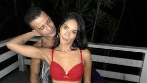 fodendo com a morena novata natasha rios nos bastidores de sua cena de estreia / foda amadora sem camisinha