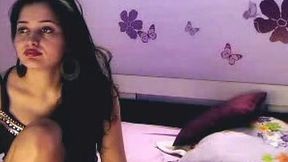 Delicious brunette webcam babe with nice natural juggs