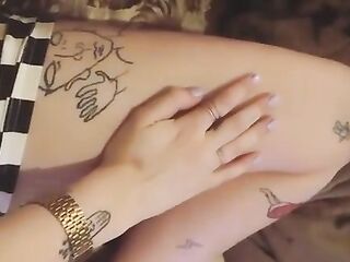 hand fetish leg fetish thigh fetish