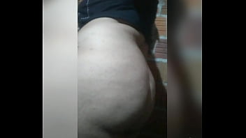 Travesti mostrando cuzinho quero dar meu cuzinho