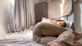 Wet Pants and Soaked Sheets: I Couldn't Hold My Pee