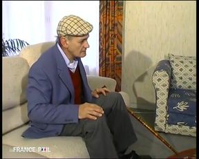 A Well-groomed Blackette Offers Her Pussy to a Perverse Old Man!