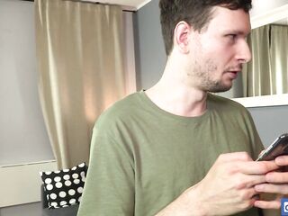 Polish cougar met on Datezone gets screwed in a trio