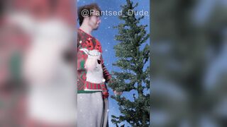 Christmas magic backfires! Clothes disappear, leaving Andy bare and unsheathed!