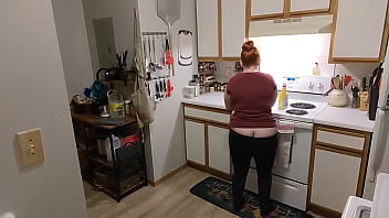 Unaware Housewife Cleans Kitchen with Buttcrack Exposed