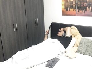 My slutty stepdaughter masturbates in front of me and makes a clip