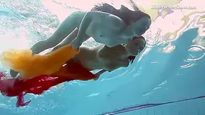 Krasula Fedorchuk And Liza Rachinska Underwate Lesbos