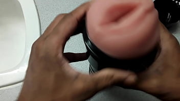 UNBOXING And FUCKING My New Fleshlight!