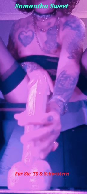 Samantha Sweet with XXL dildo fucks herself anal