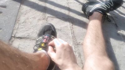 Only Feet????Amateur Hairy Legs Marking Cock on a Public Beach