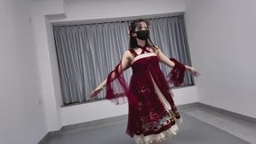 Hanfu-clad dancing girl