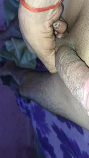 Anyone Wants to Suck My Cock