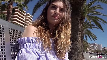 GERMAN SCOUT - Magaluf Urlauberin Candice f&uuml_r Geld am Strand gefickt bei Strassen Casting