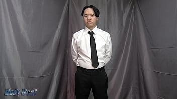 仕事の休憩に一息ならぬ一抜き!?サクッと一発、大量ザーメンぶっ放す。