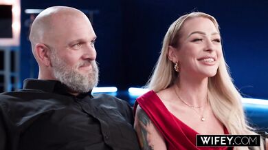 WIFEY Gorgeous Blonde Hotwife Saint LaRose Has Her Very First BBC While Holding Hubby's Hand