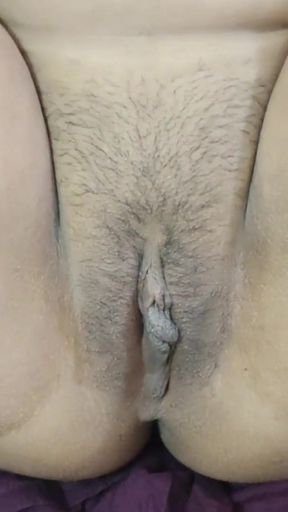 Bengali Girl In Red three pics Outdoor Video. full bangla voice   Clip 1