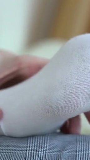 Arthur Jerks His Big Dick and Shows off His Feet