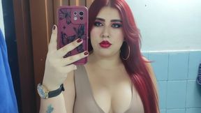 cagalgata de espaldas de una gordita sexy