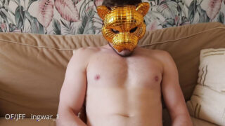 Unge hvide mænd med kæmpe pikke i amatør blowjobs, bareback hamring og cumshots