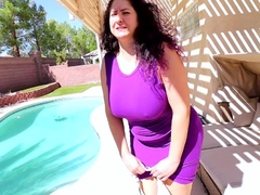 desperate to piss girls wetting her jeans panties