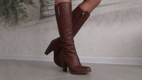 Brown leather boots dd