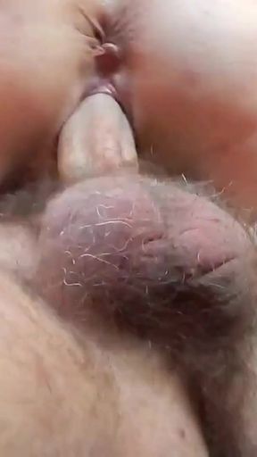 Housewife Side Hussell   Clip 2