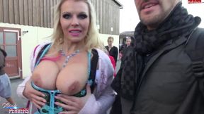 Hot busty MILFs Die Oktoberfest Challenge!