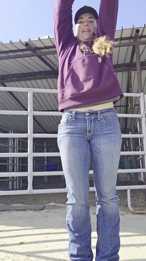 Redhead Strips Naked Outside Shoaing Iff Bosy, Flexing and Spreading Holes Doing Chores