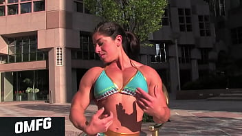 OMFG FEMALE MUSCLE