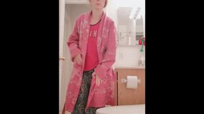 Pink robe Bathroom Peeper HD MP4