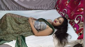 Makan Malik Ki BV Ko Fucka Desi Indian Bhabhi Phool Hindi Audio Climax Web Series One