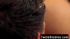 Gay clip of It'_s a classic porno scene: a super hot pizza delivery