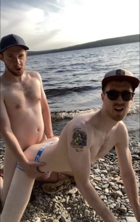 Gay Twinks Public Outdoor Bareback At The Beach