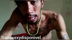 Boneca super dotada levando pica no cuzinho de garot&atilde_o da vara grande