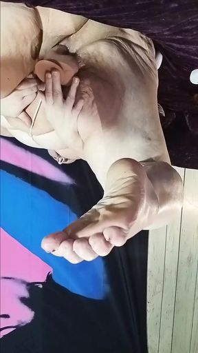 Turned Upside Down This Big Dick Goes to Poundtown