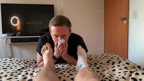 cute twink uses his feet to make his man cum on them