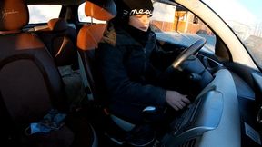 I drive in traffic and honk for a long time on a country road