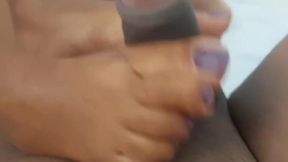 Experience the Ultimate Relaxation with Tharudini's Unique Foot Massage!