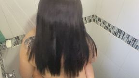 Lesbian sex in the shower