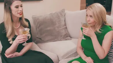 Hot Ts Cassey Kisses Cheats On Her Man With Sarah Vandella