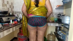 Housewife kitchen romance