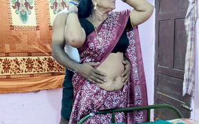 Desi Stepmom's Navel Seduction &amp; Raw Passionate Overflowing Creampie