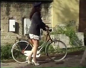 Jessica Rizzo in the postwoman scene 01