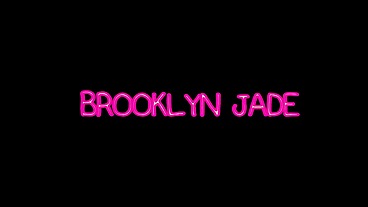 Moe Johnson Enjoys Brooklyn Jade Happy Ending Handjob